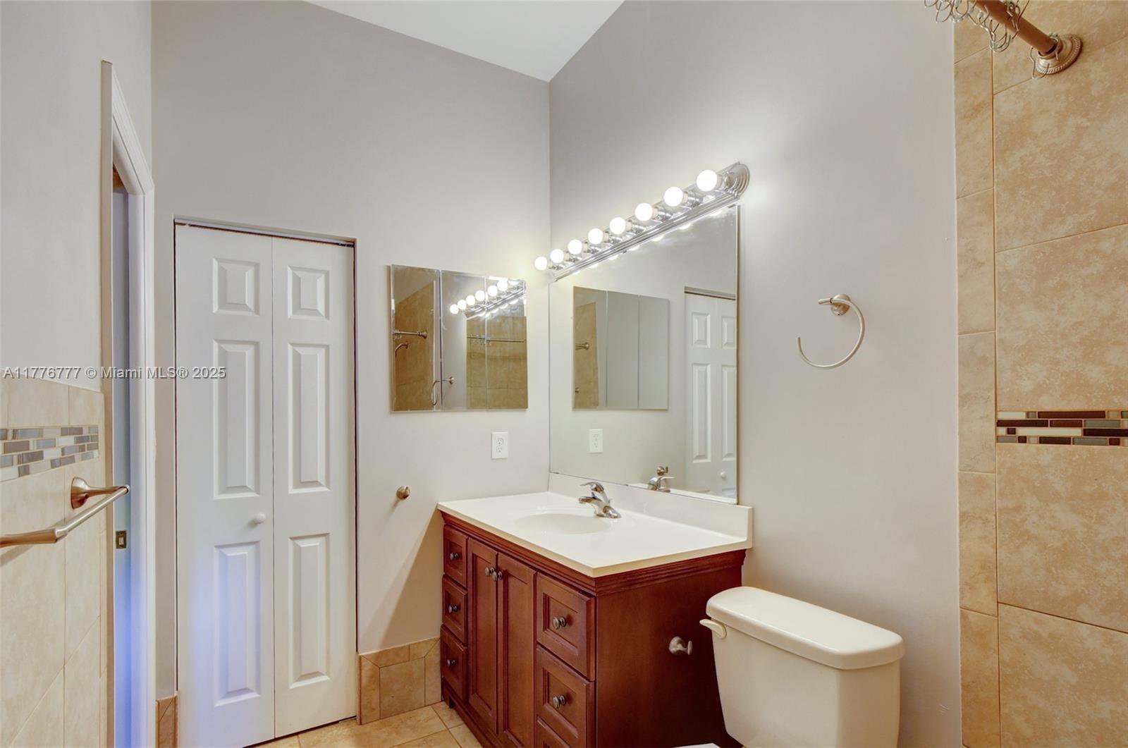 4990 Sw 111th Ter 2 Property Photo 16