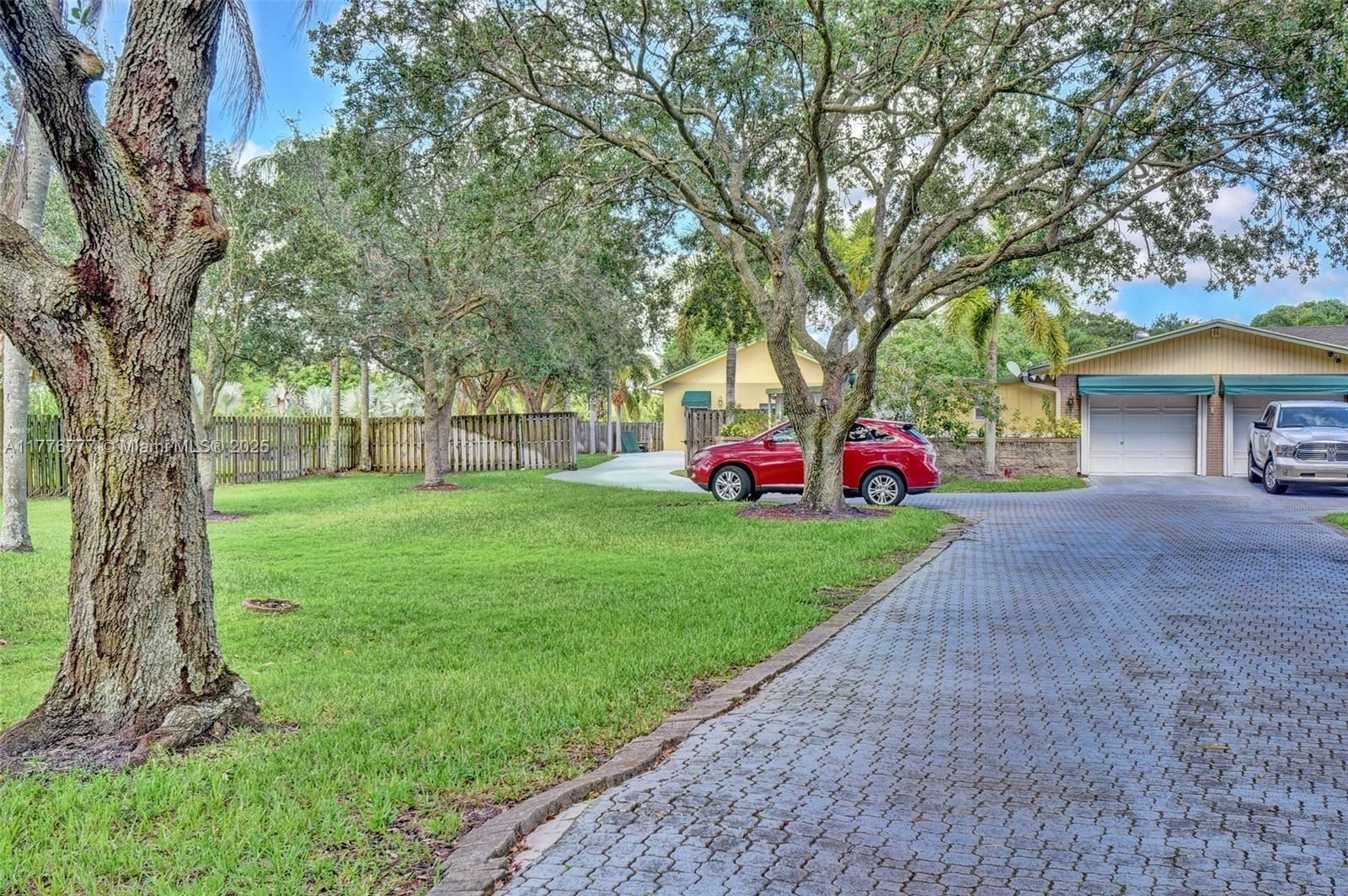 4990 Sw 111th Ter 2 Property Photo 25