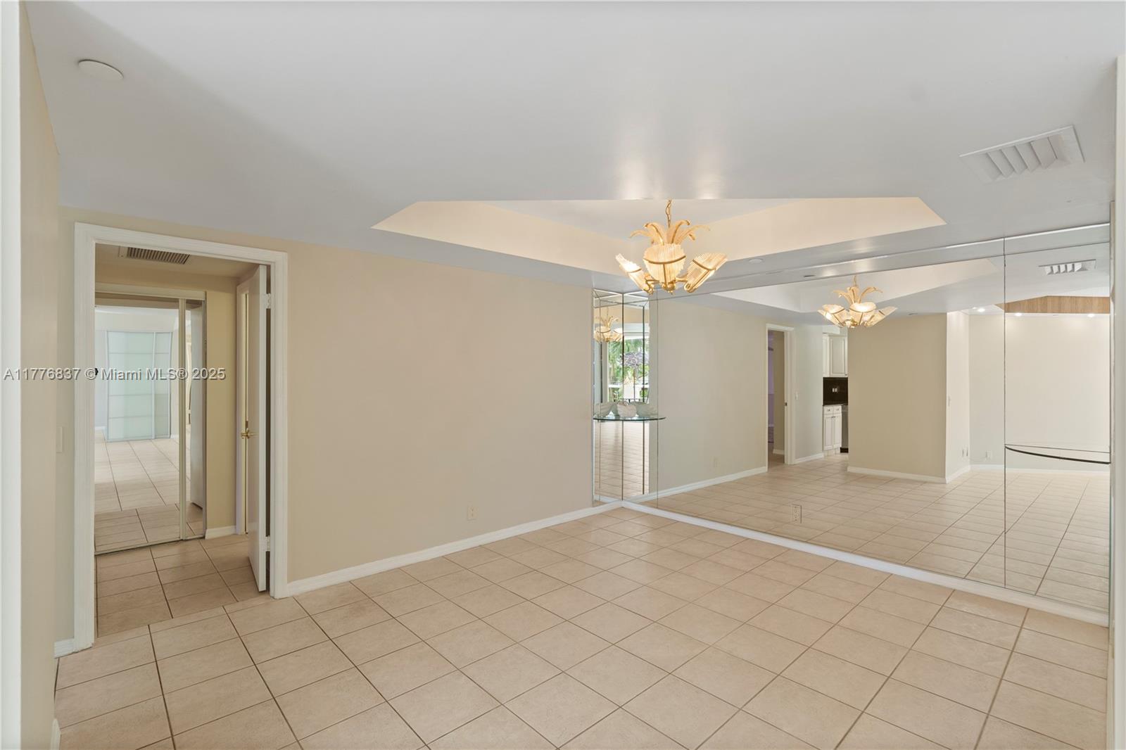 3610 Yacht Club Dr 213 Property Photo 12