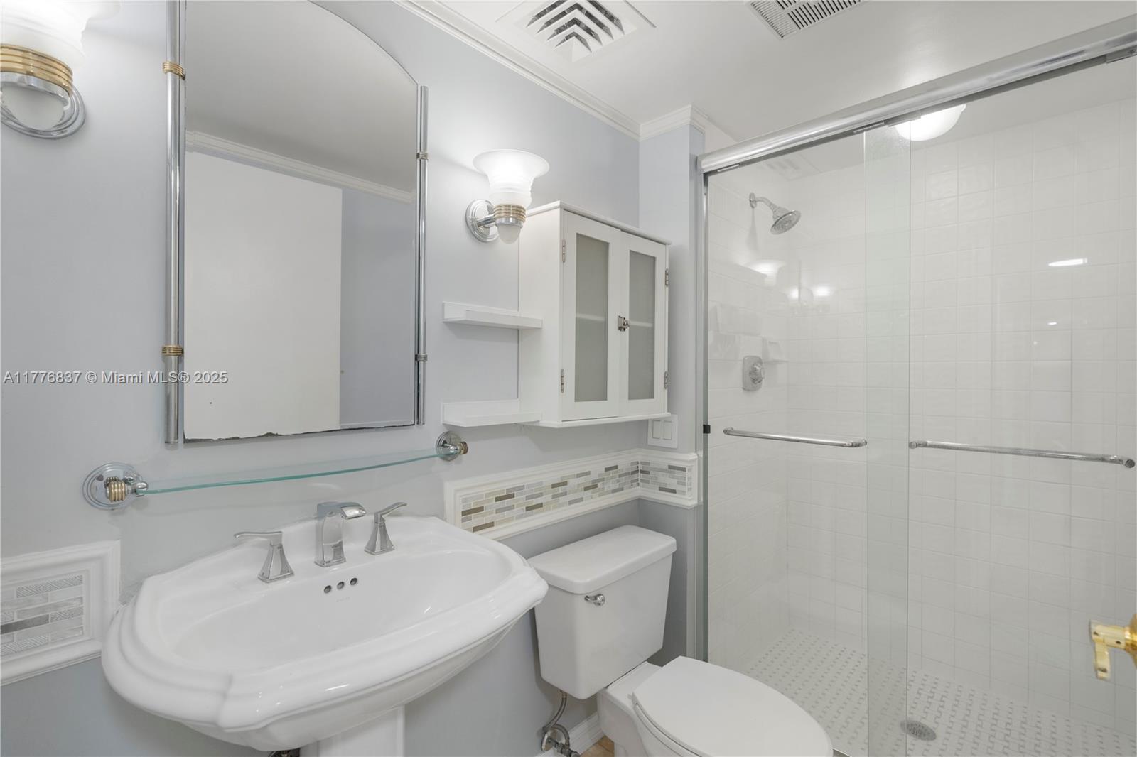 3610 Yacht Club Dr 213 Property Photo 21