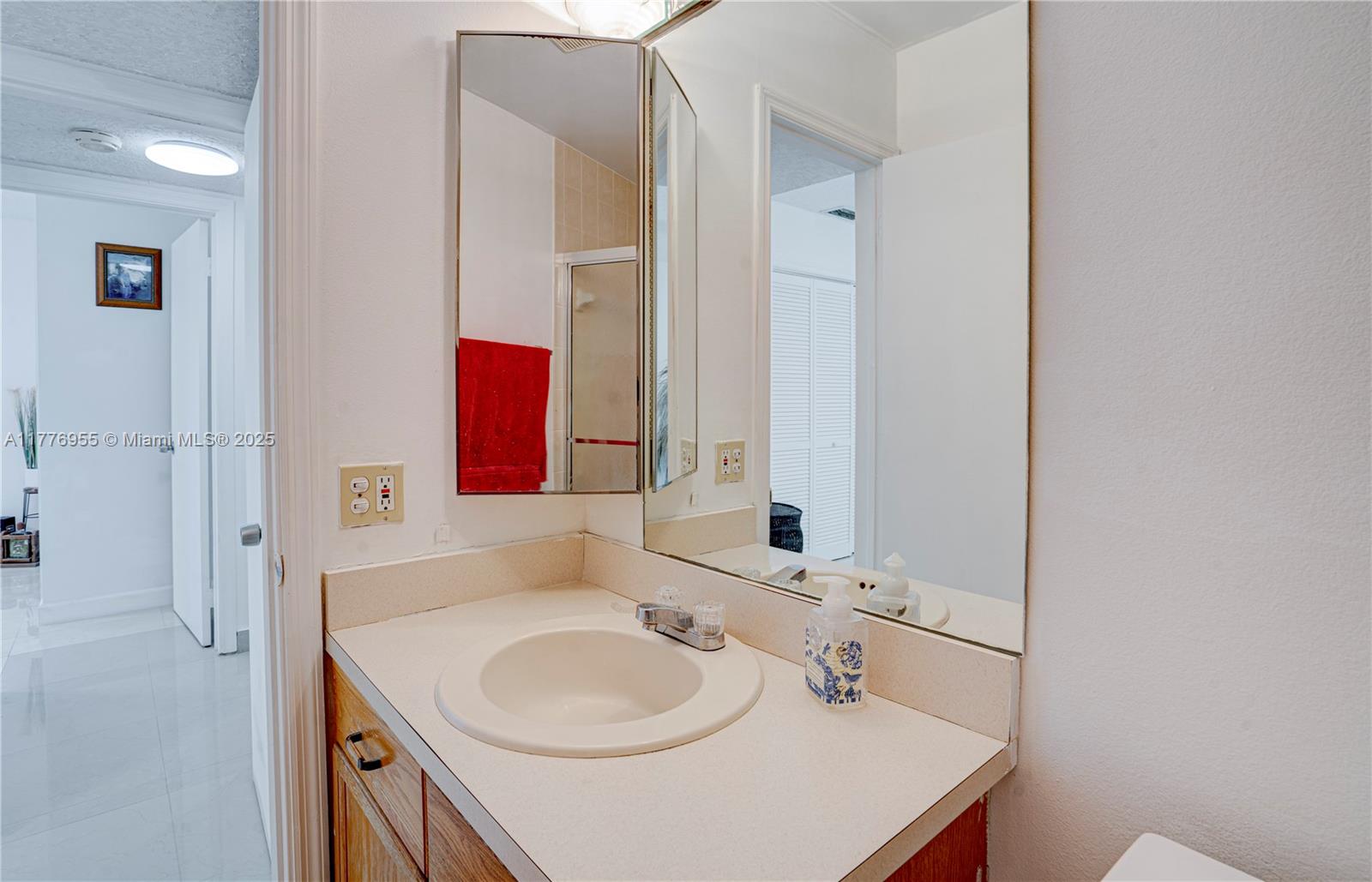 10610 Sw 203rd Ter Property Photo 17