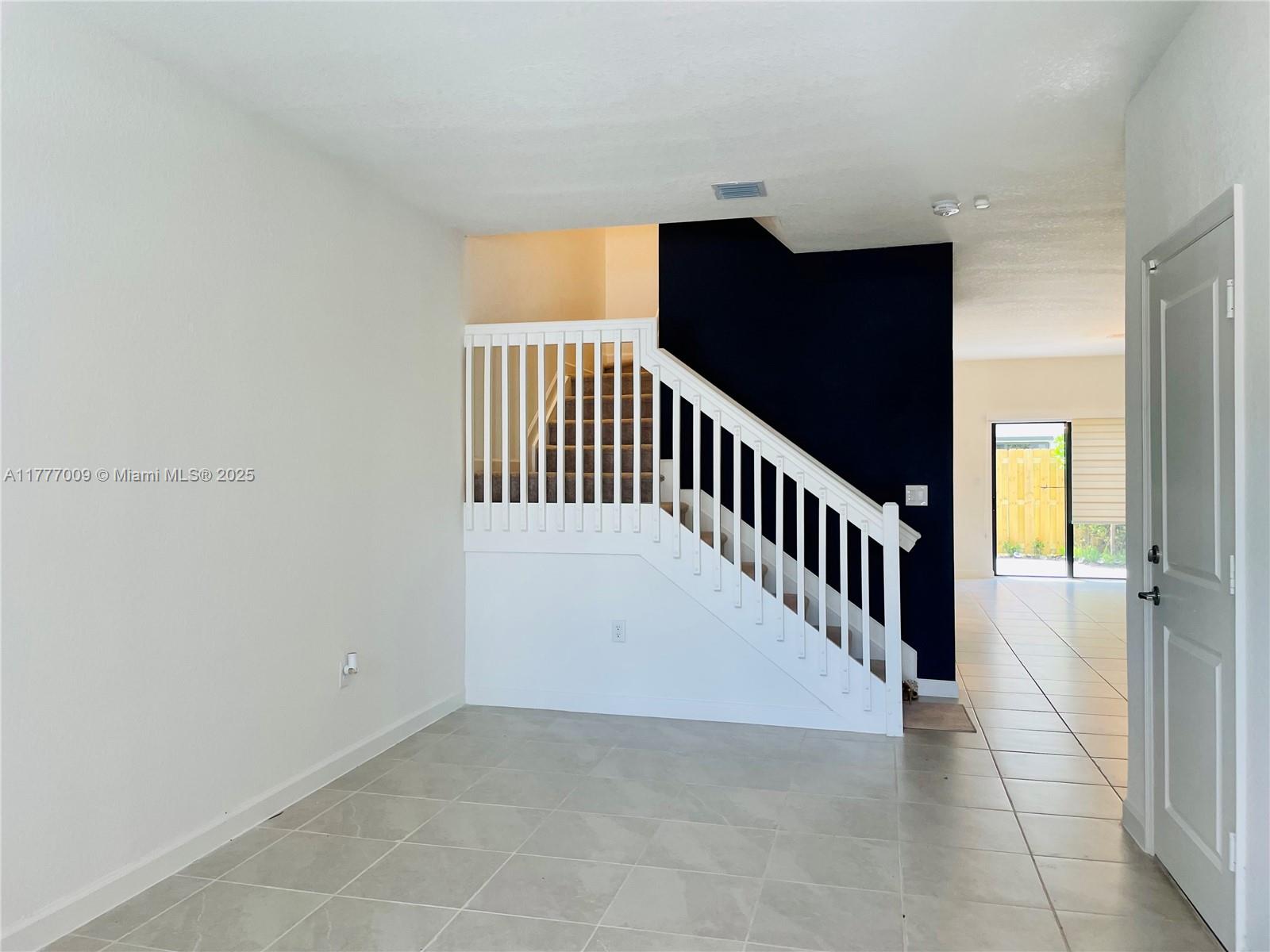 28526 Sw 134th Ave Property Photo 3