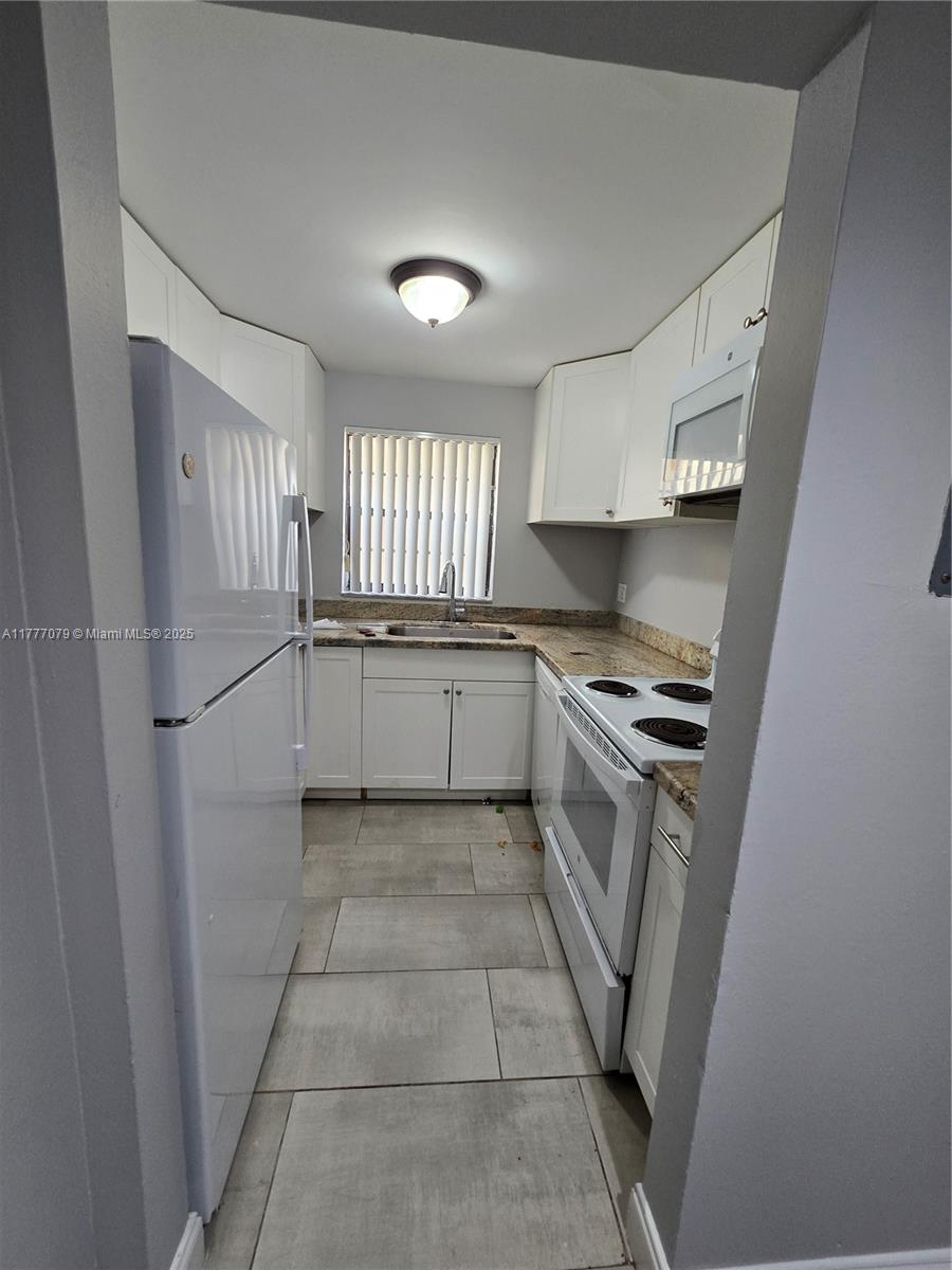11262 Royal Palm Blvd 11262 Property Photo