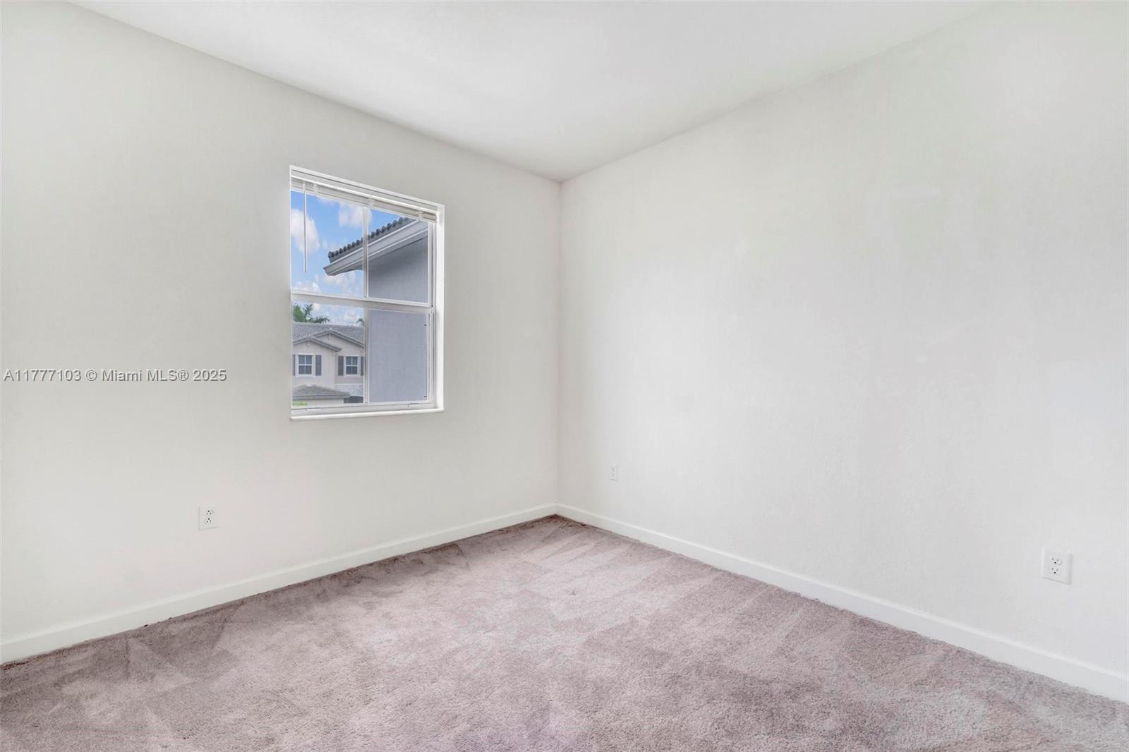 2608 Se 10th St 2608 Property Photo 12