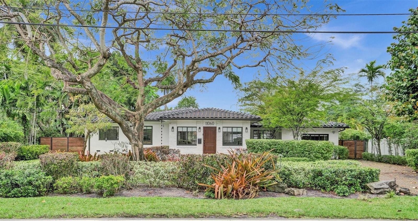 11060 Griffing Blvd Property Photo
