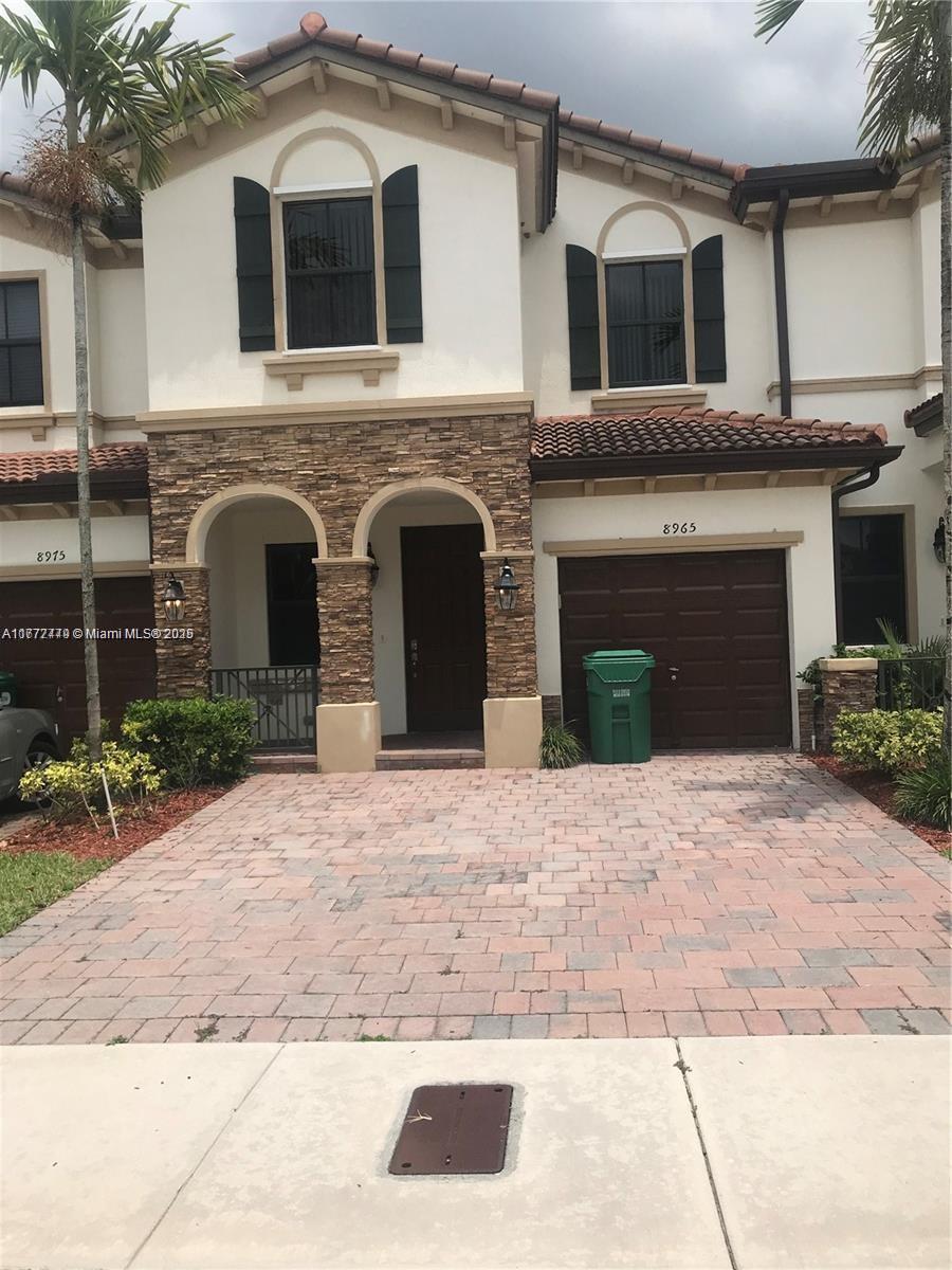 8965 Nw 98th Ave . Property Photo