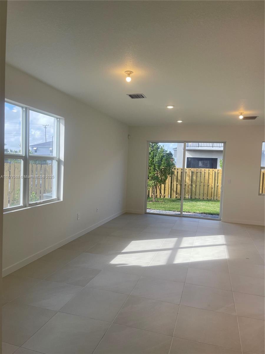 116 Ne 13 116 Property Photo 6