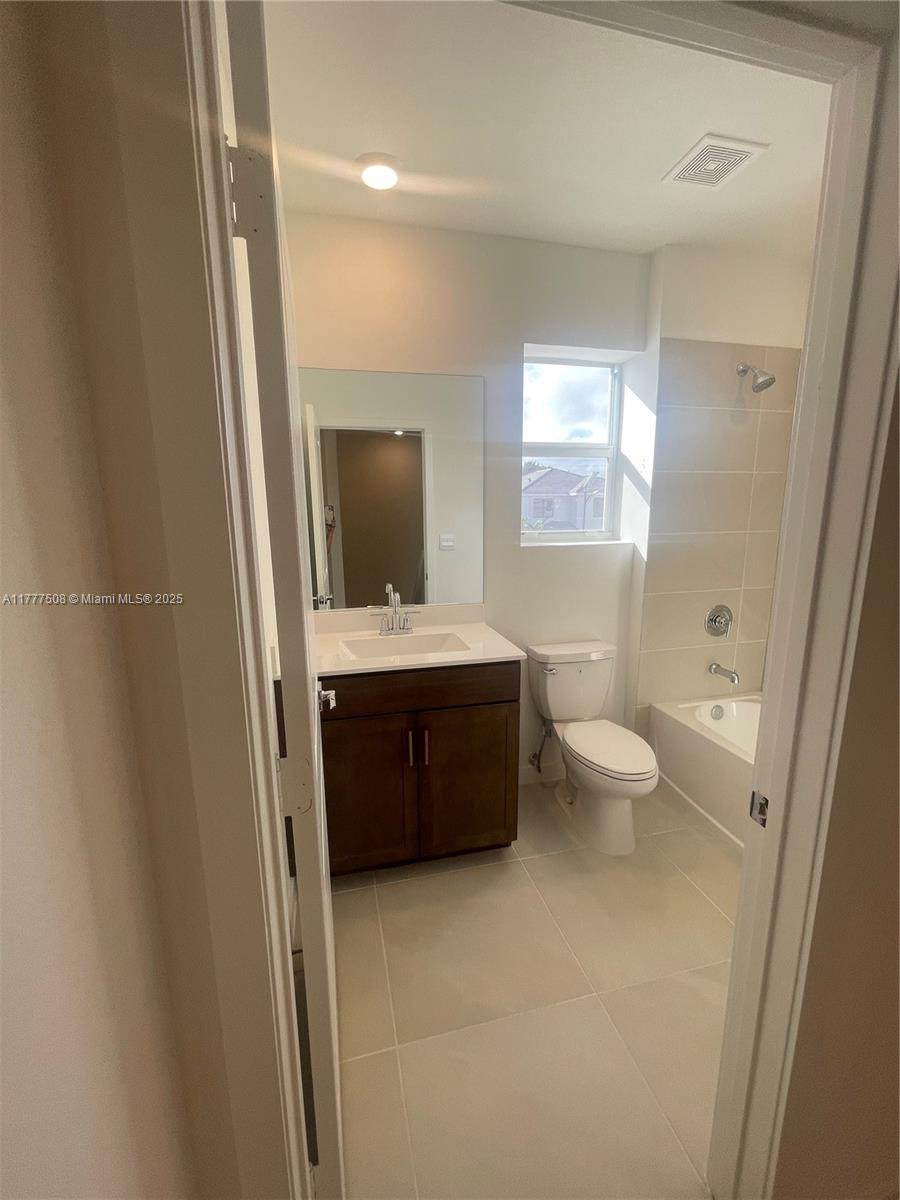 116 Ne 13 116 Property Photo 26