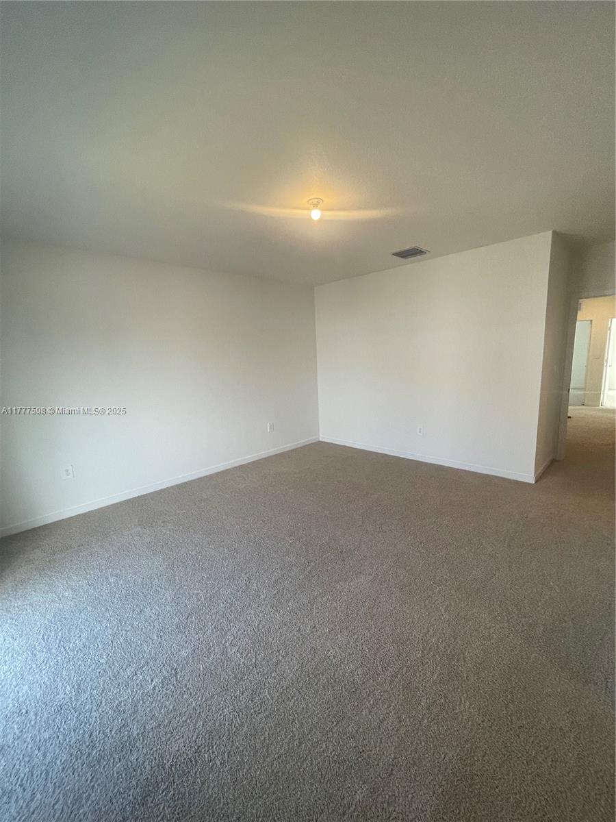 116 Ne 13 116 Property Photo 34