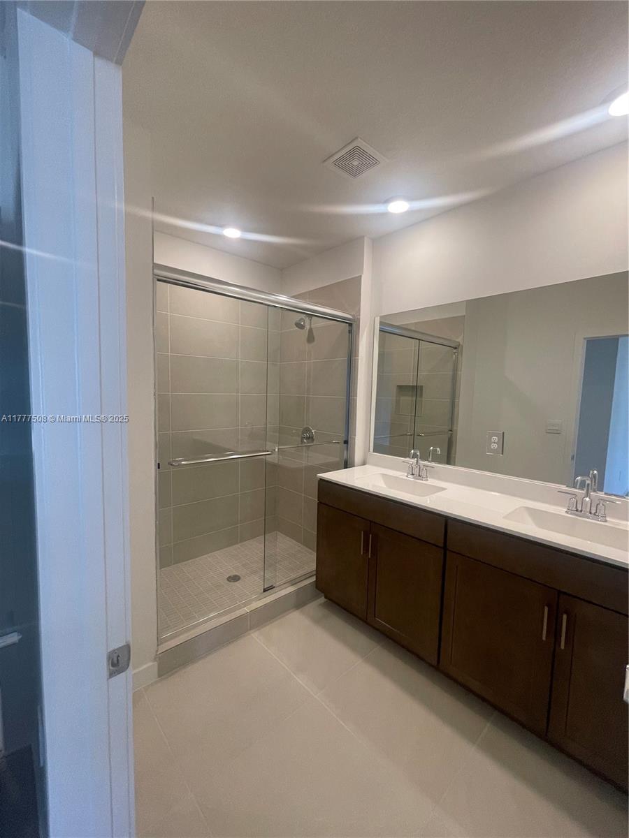 116 Ne 13 116 Property Photo 38