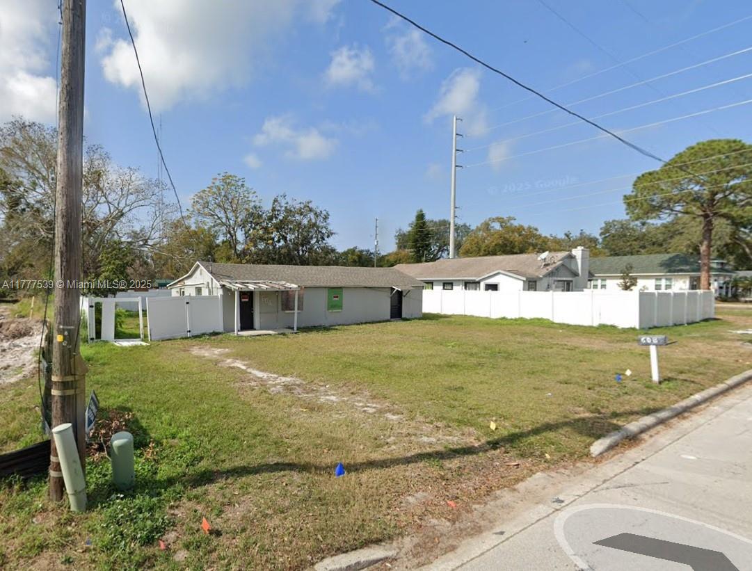 608 S Lakeview Ave Property Photo