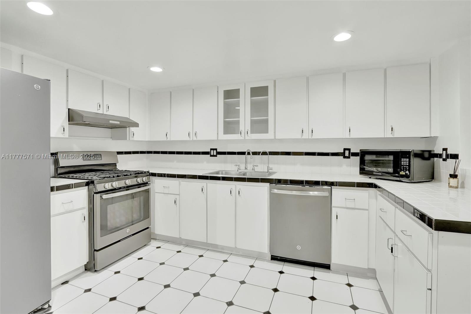 6619 Sw 116th Pl G7 Property Photo 14