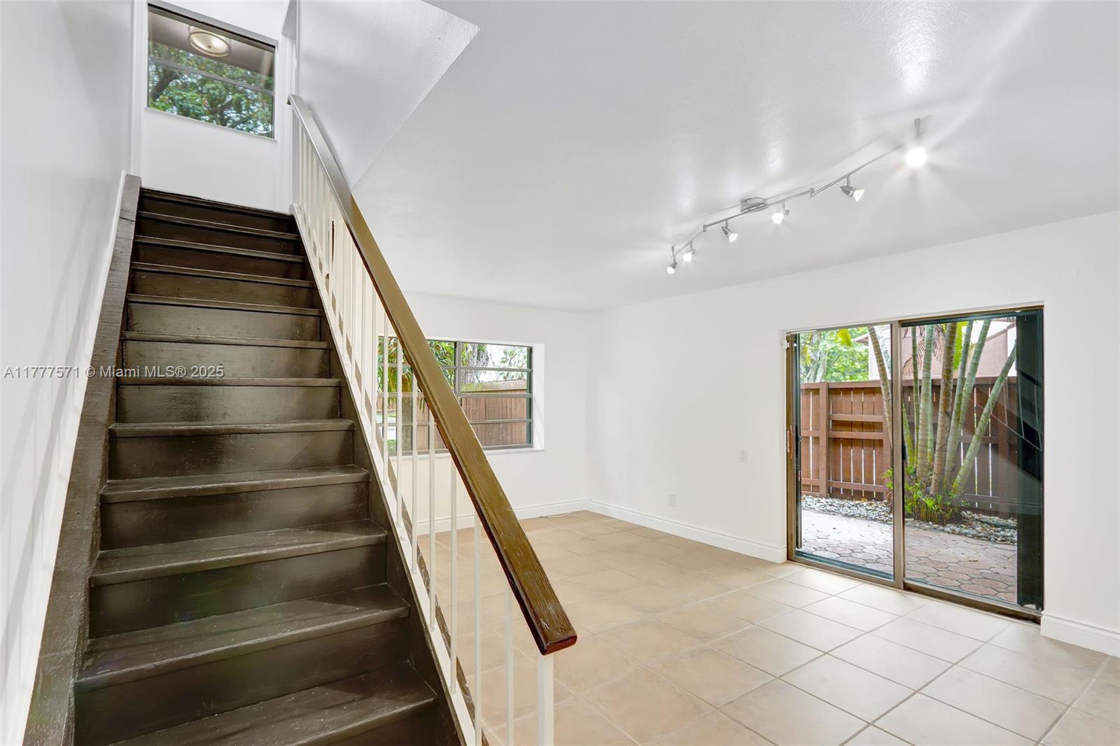 6619 Sw 116th Pl G7 Property Photo 17