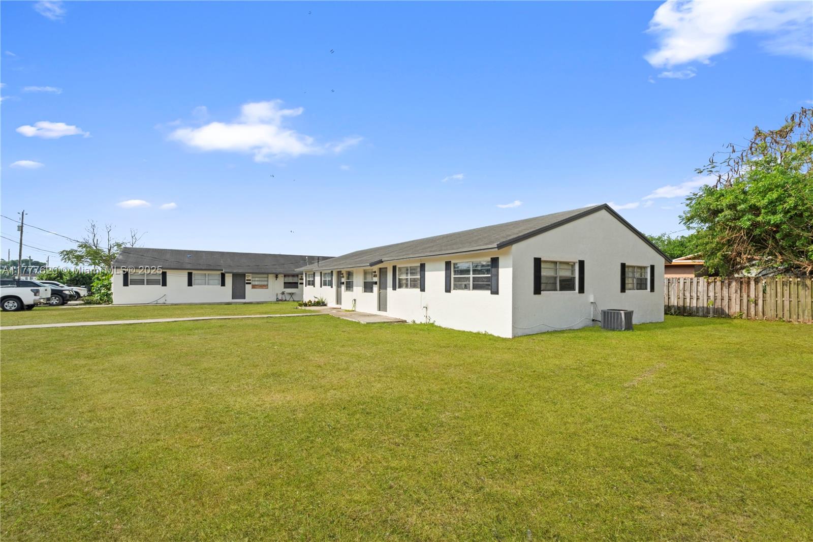 430 Sw 10th Ave Property Photo 1