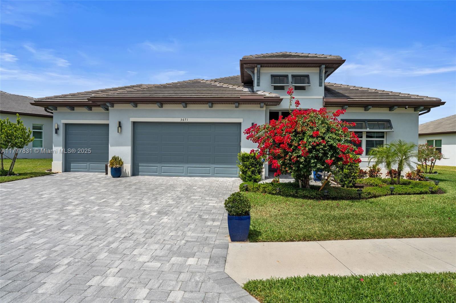 3671 Sapphire Cove Property Photo