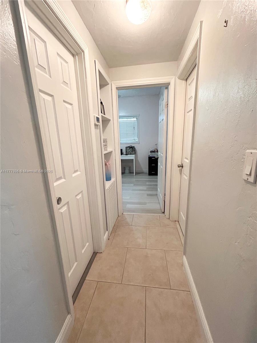 1425 Nw 9th St Property Photo 14