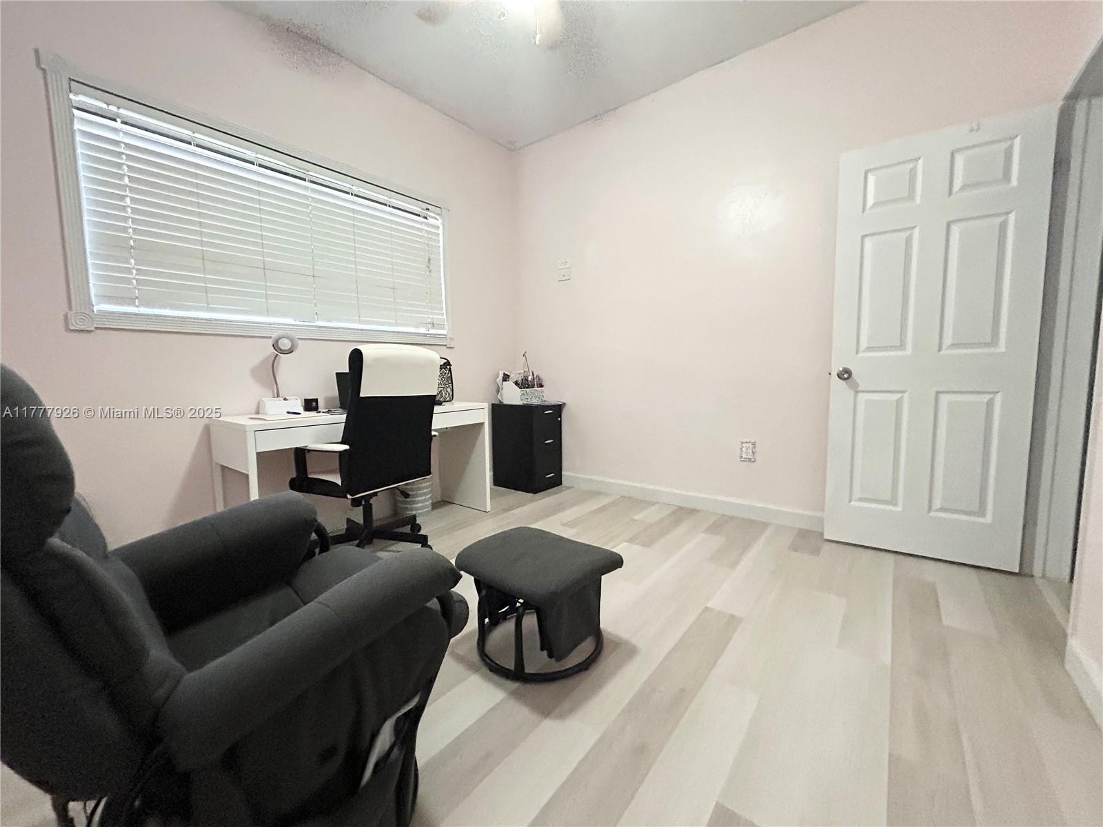 1425 Nw 9th St Property Photo 17