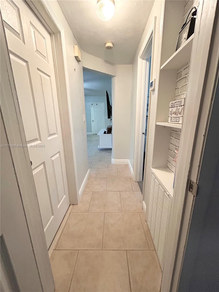 1425 Nw 9th St Property Photo 18