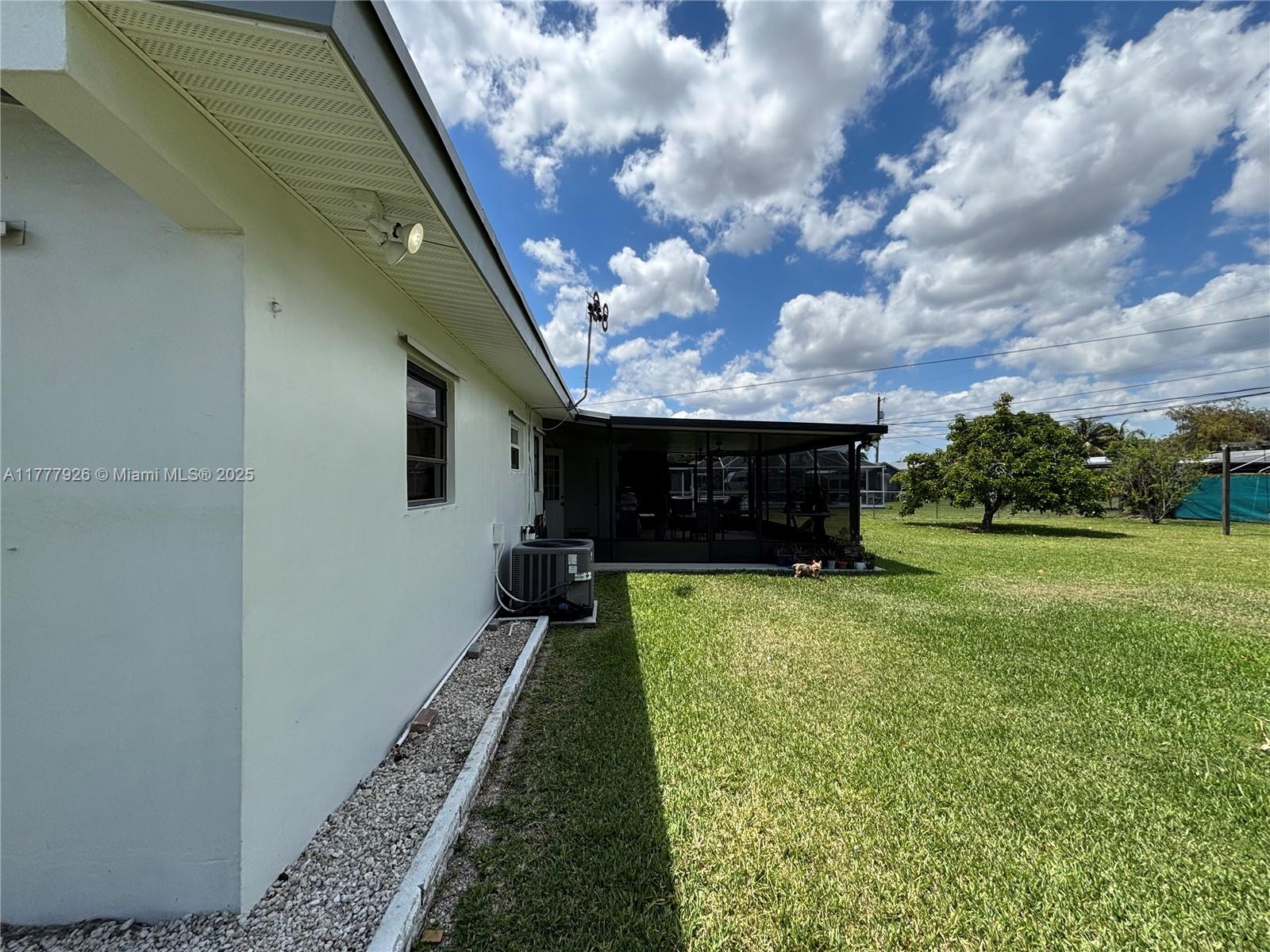 1425 Nw 9th St Property Photo 43