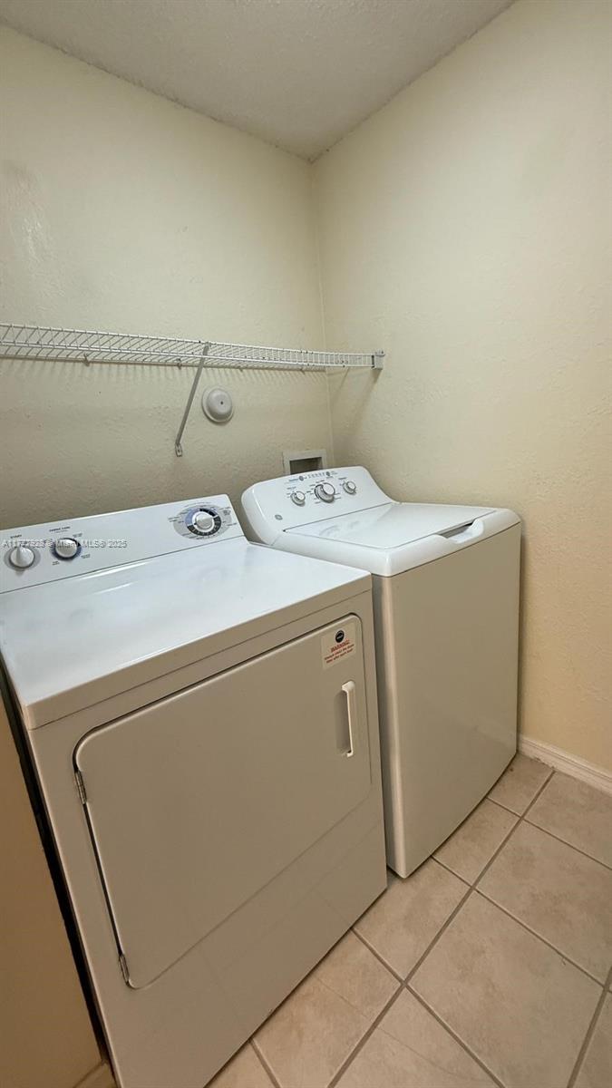 2726 Anzio Ct 102 Property Photo 9