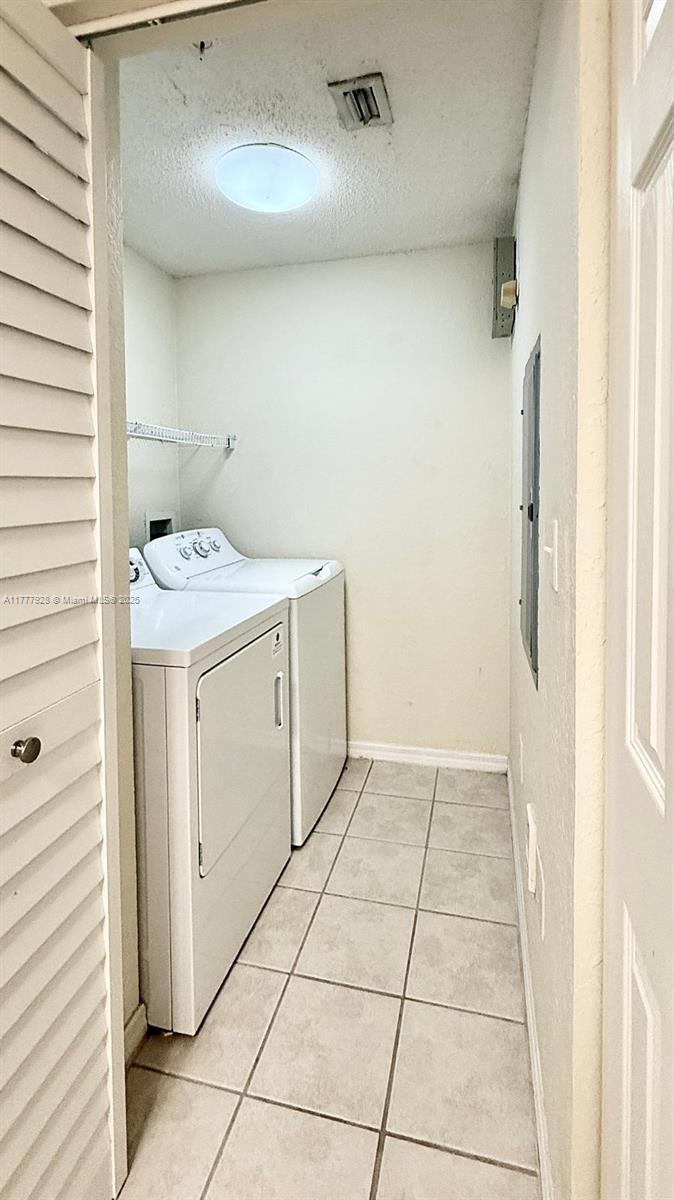 2726 Anzio Ct 102 Property Photo 11