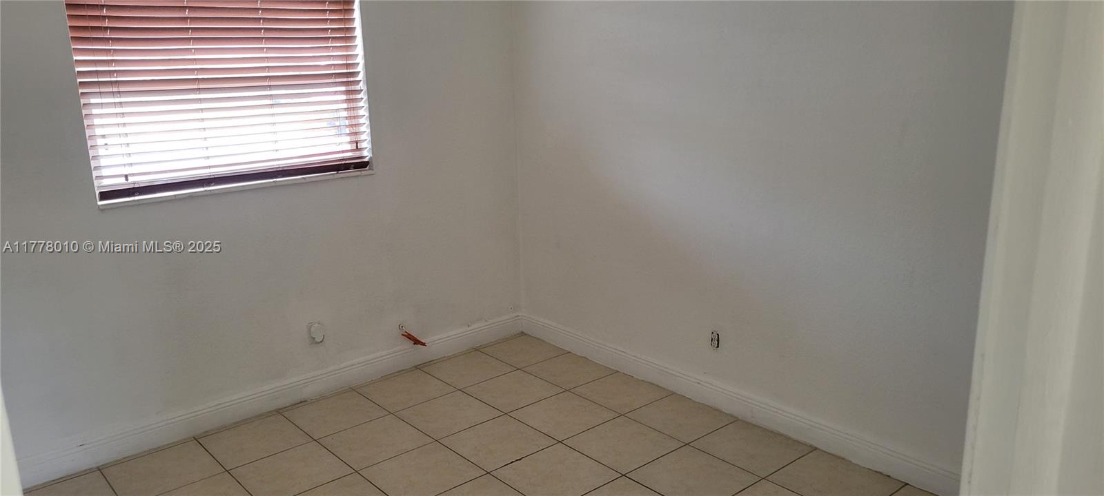 3901 Sw 78th Ct 1-106 Property Photo 7