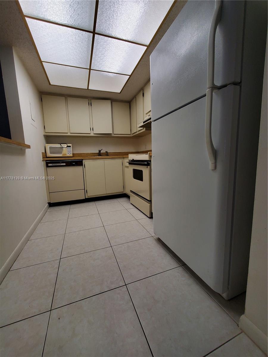 5550 Nw 44th St 111b Property Photo 10