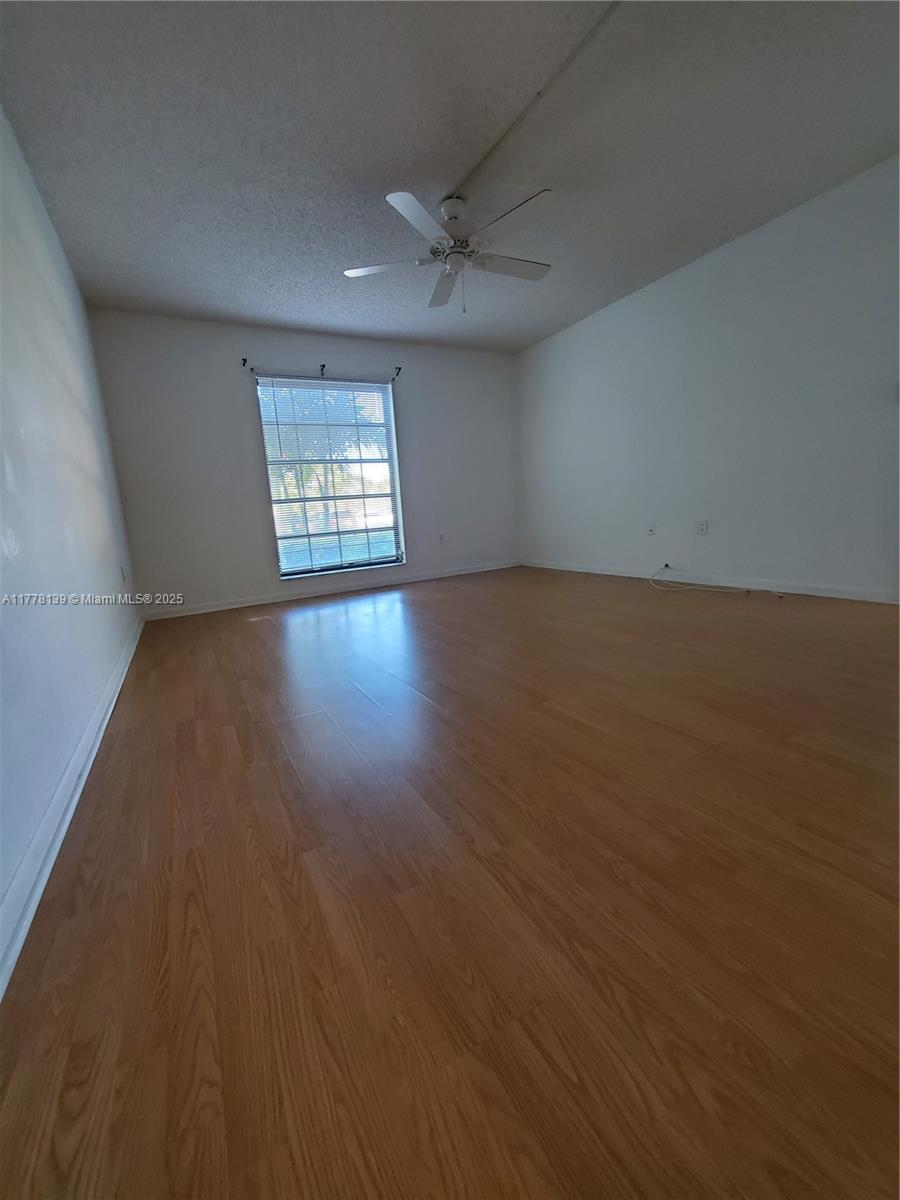5550 Nw 44th St 111b Property Photo 11