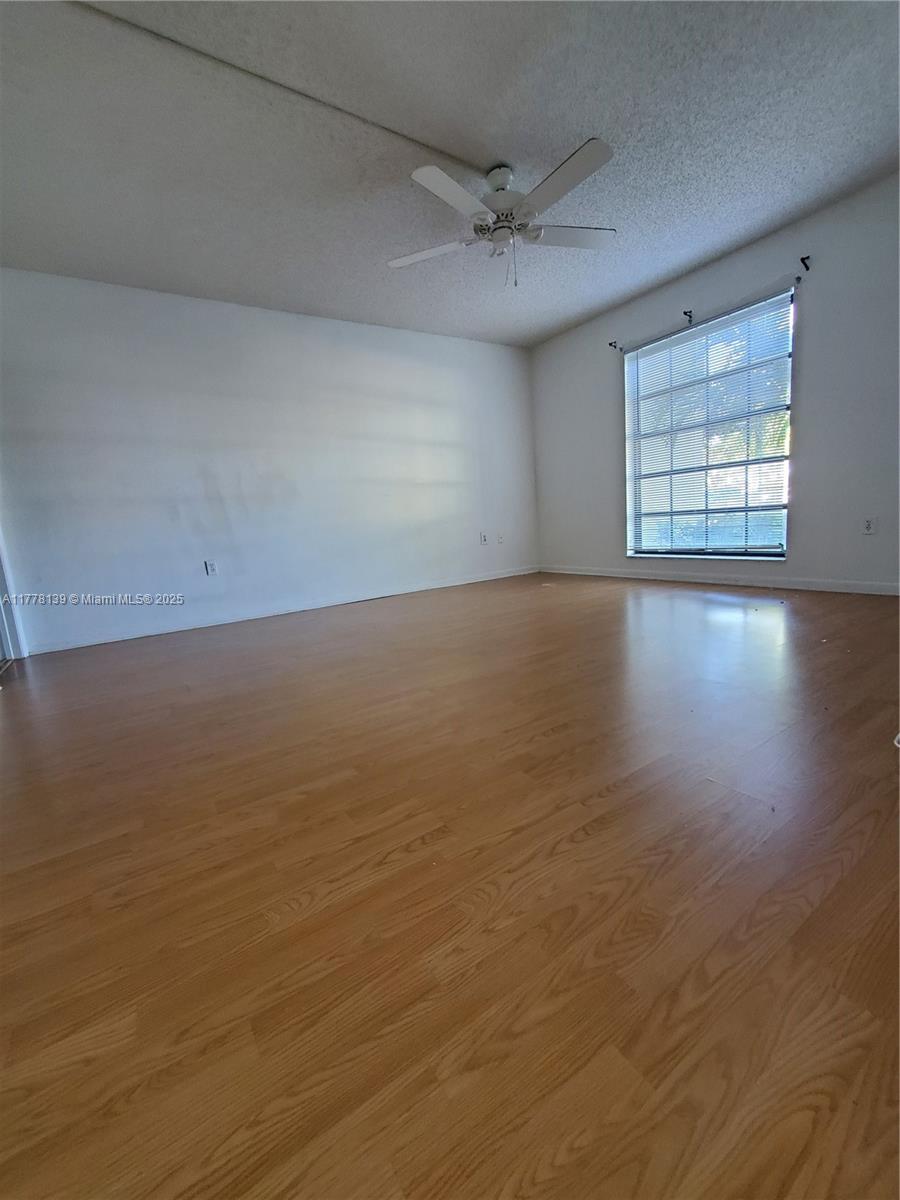 5550 Nw 44th St 111b Property Photo 12