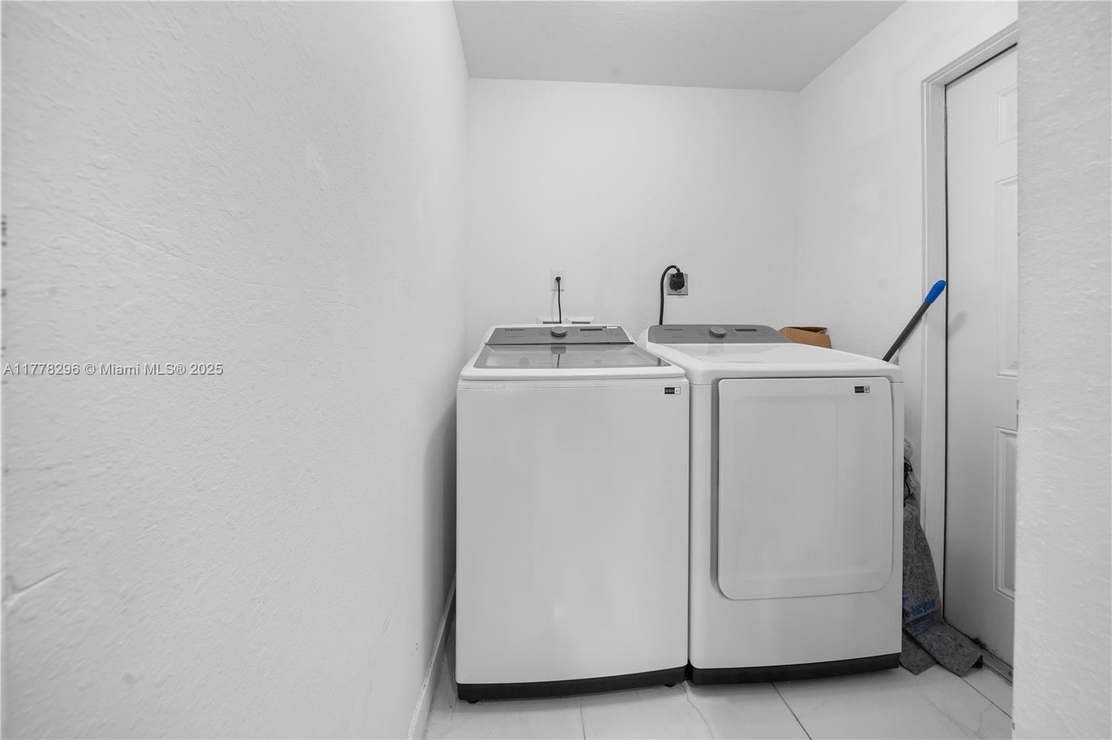 531 Nw 15 St Property Photo 10