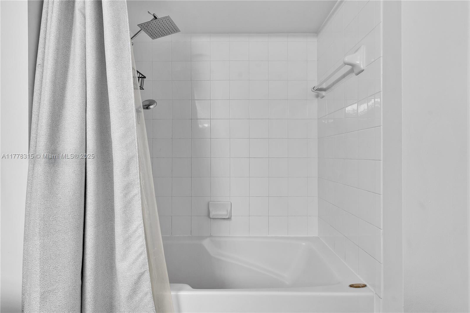 520 Se 5th Ave 1308 Property Photo 10