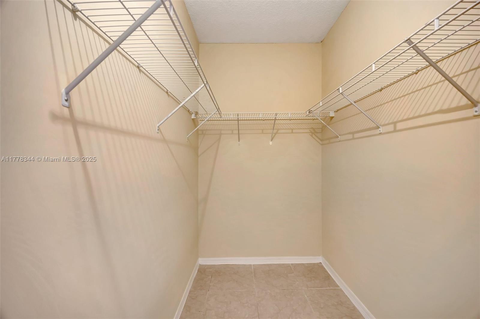 3274 Ne 11th Dr Property Photo 15