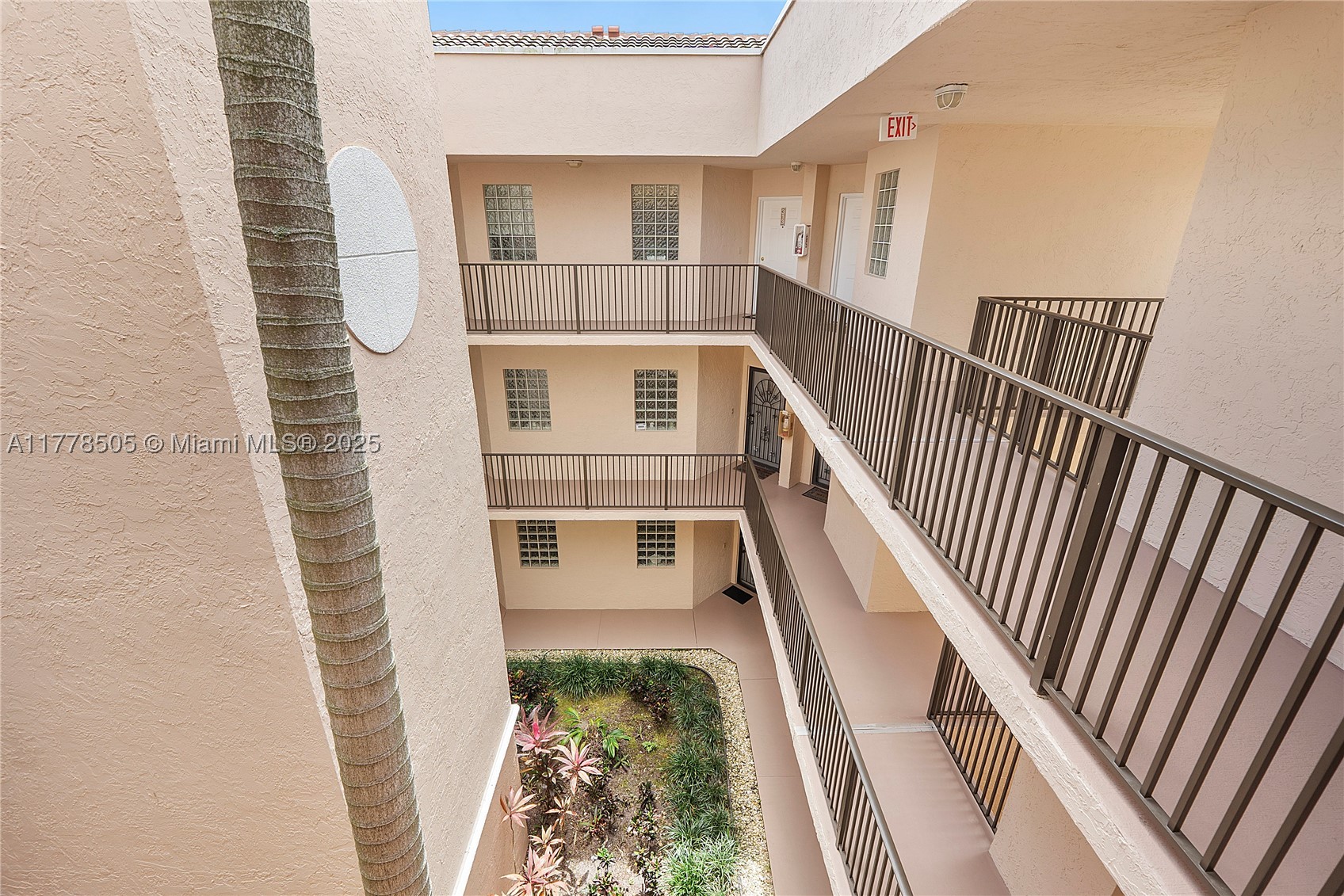 4101 E Coral Tree Cir 313 Property Photo 18