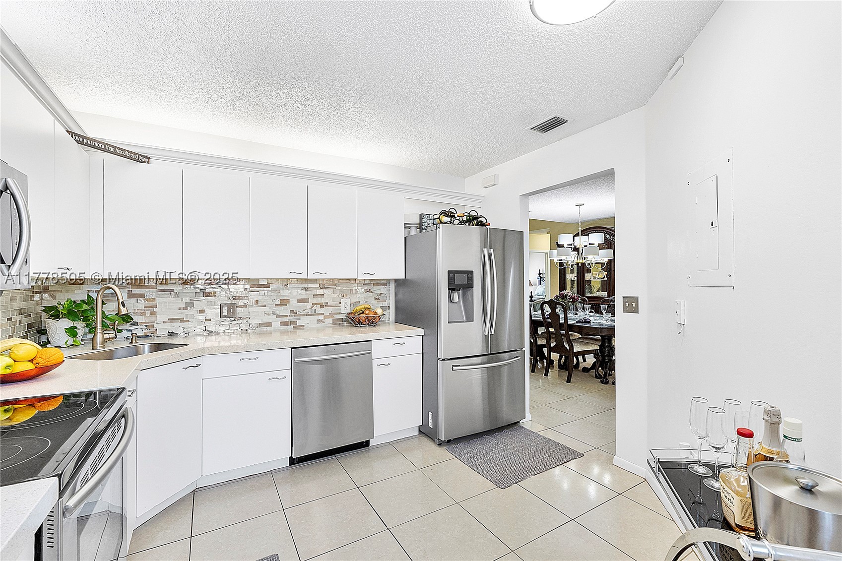 4101 E Coral Tree Cir 313 Property Photo 20