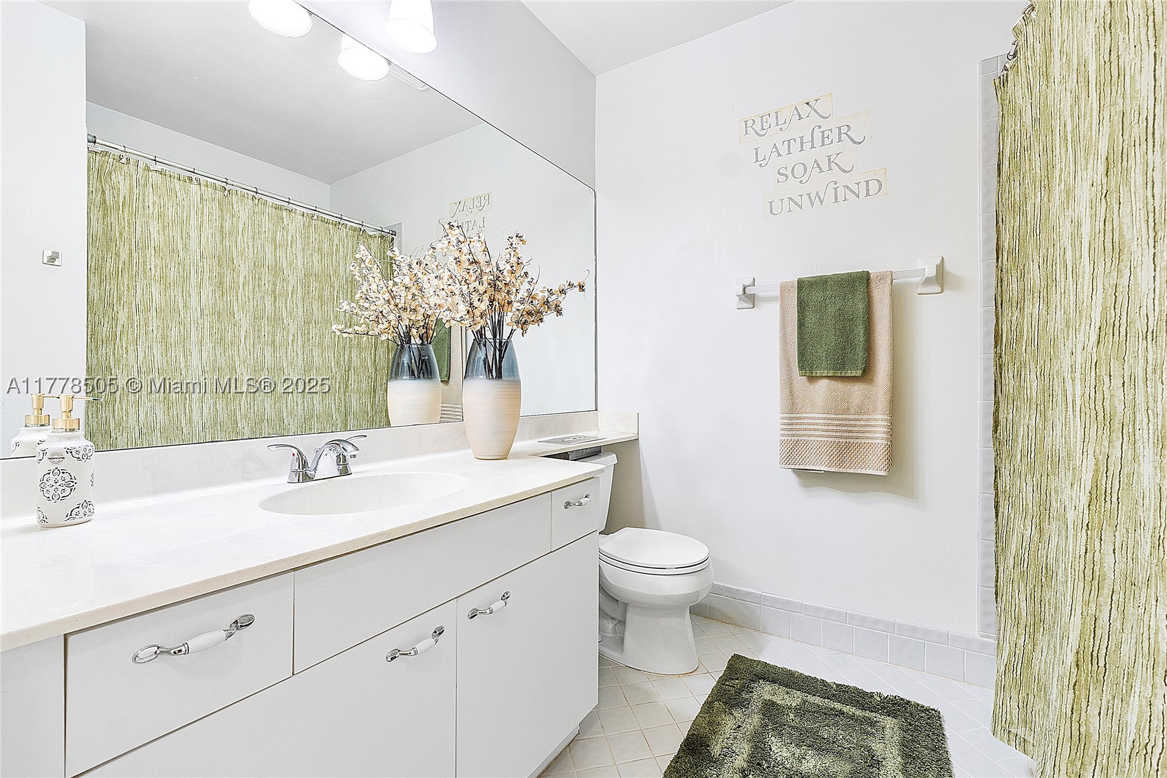 4101 E Coral Tree Cir 313 Property Photo 23