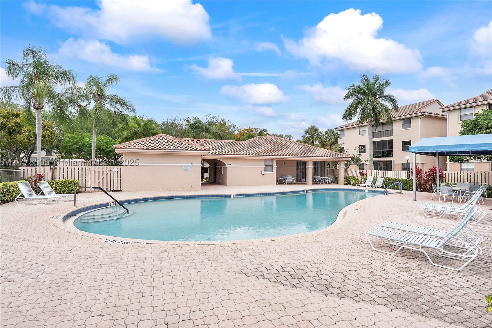 4101 E Coral Tree Cir 313 Property Photo 32
