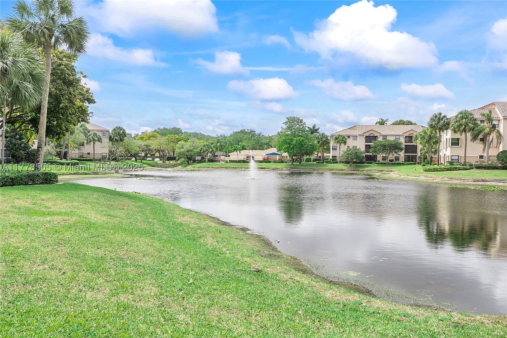 4101 E Coral Tree Cir 313 Property Photo 34