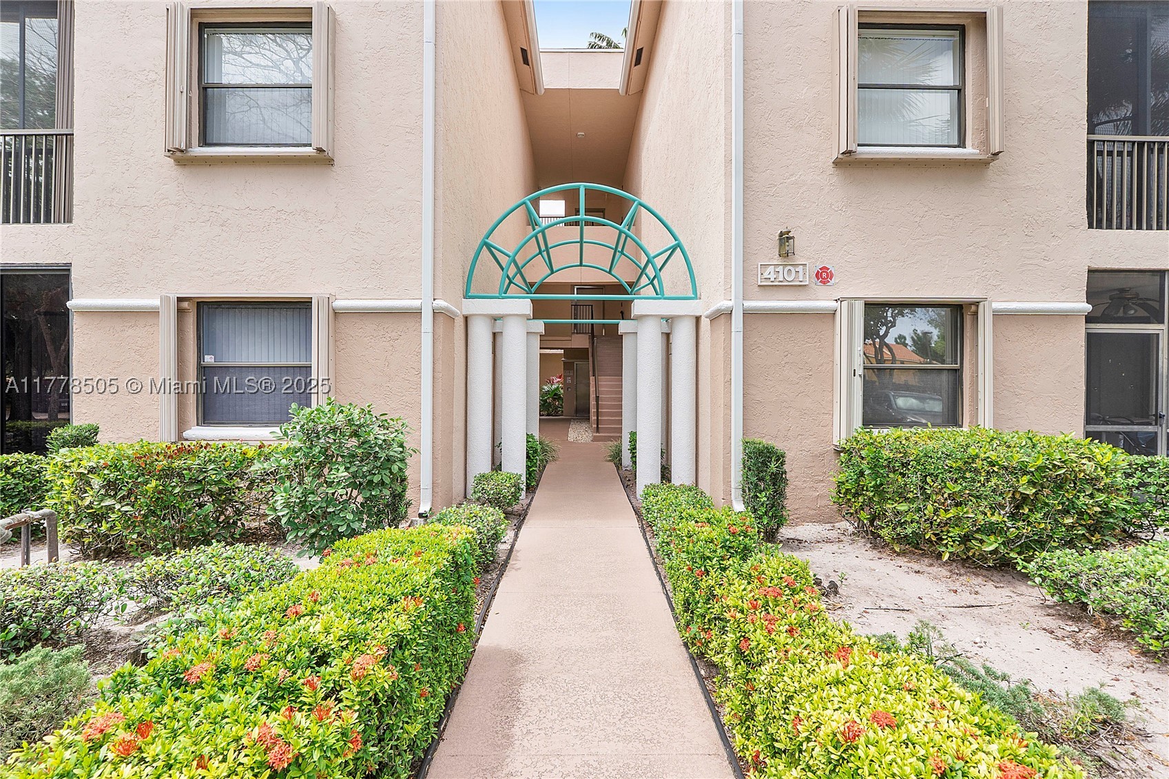 4101 E Coral Tree Cir 313 Property Photo 37
