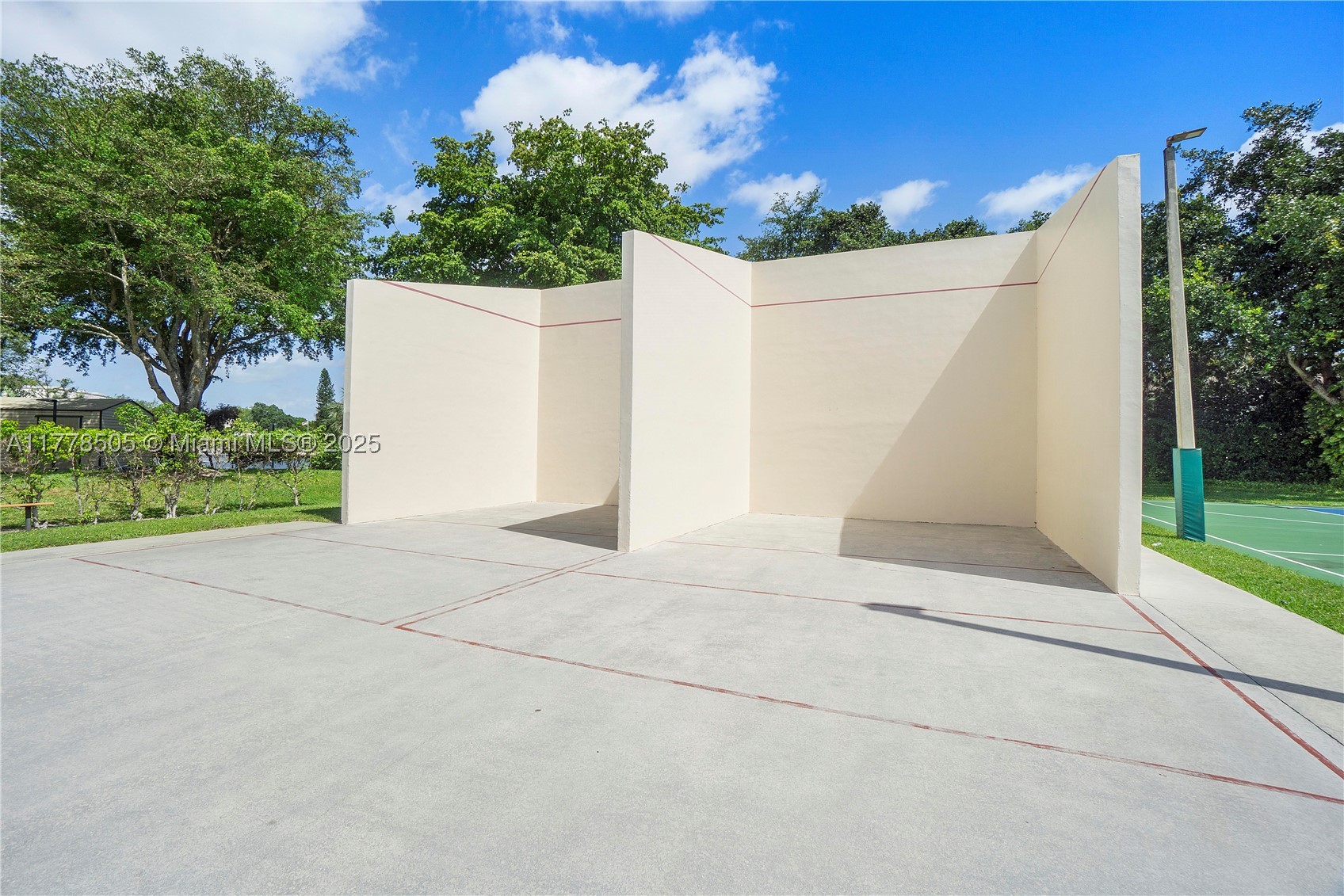 4101 E Coral Tree Cir 313 Property Photo 51