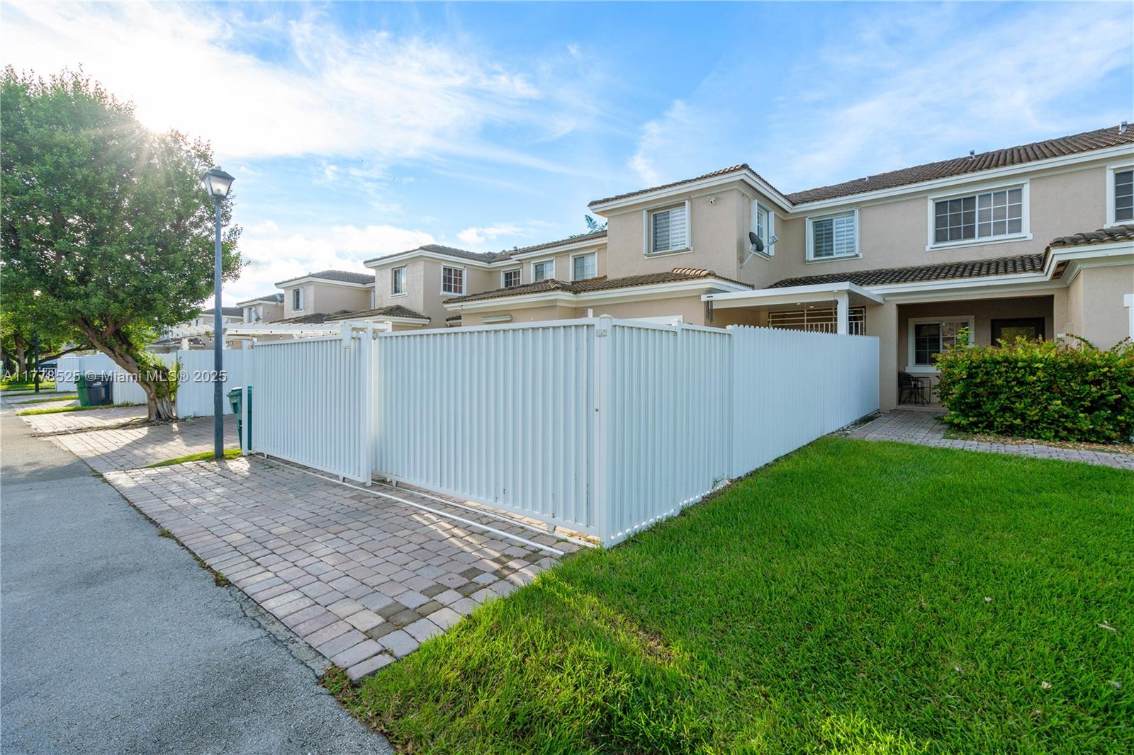 14267 Sw 272nd Ln 14267 Property Photo 48