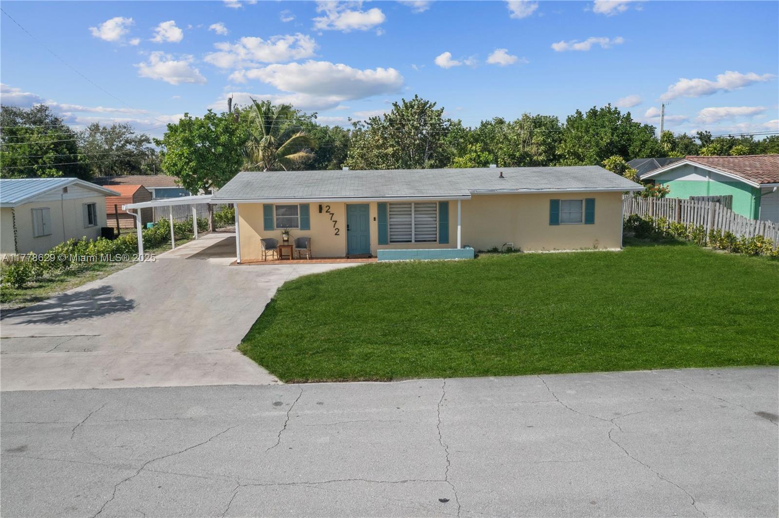 2772 Ne Spruce Ridge Ave Property Photo