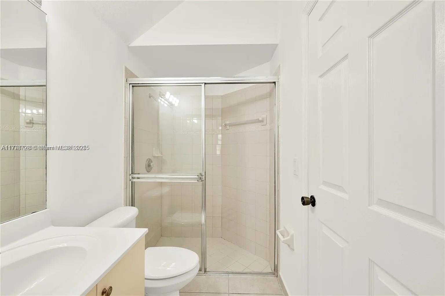 580 Ne 21st Ter 580 Property Photo 12