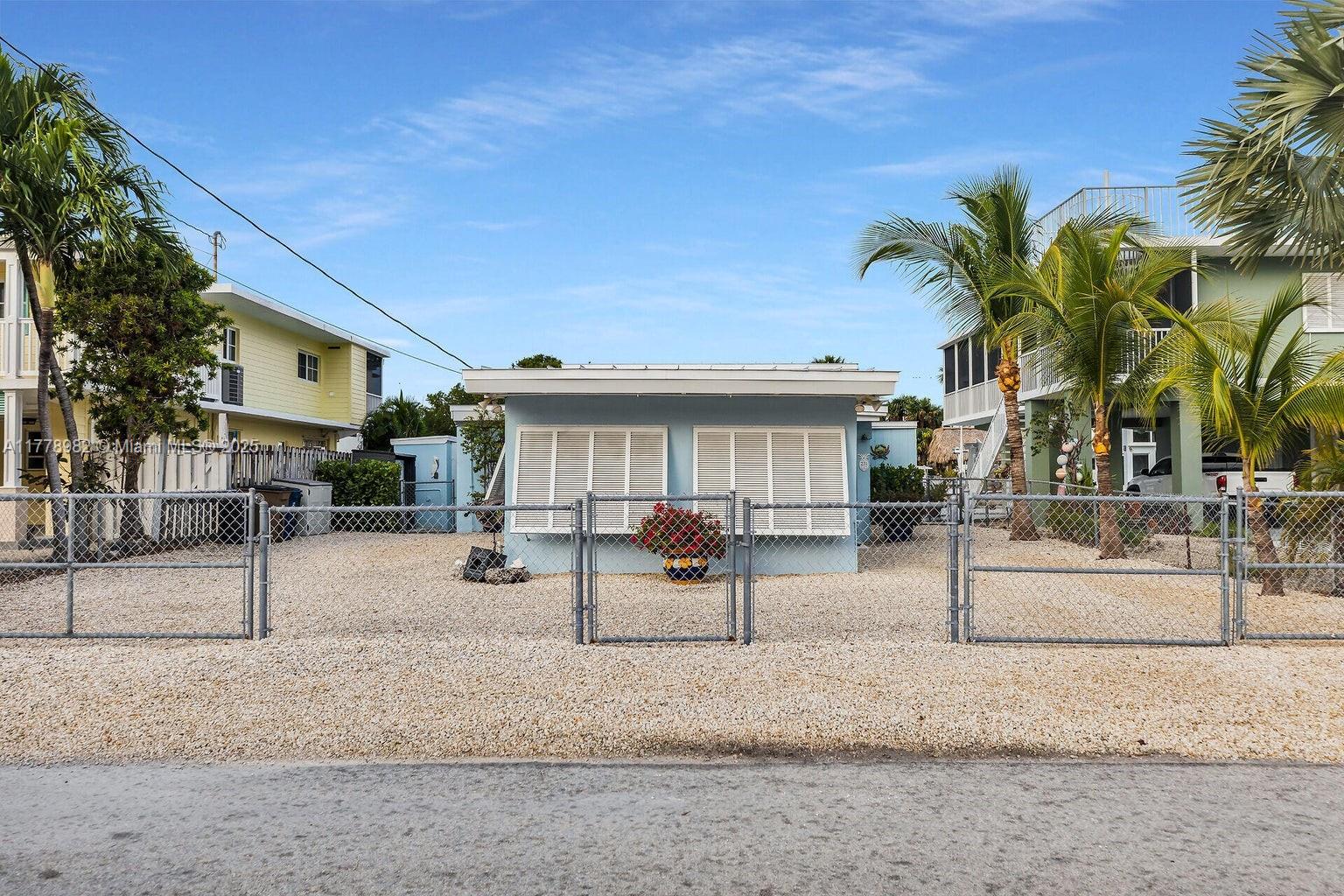 231 Anne Bonny Dr Property Photo 2