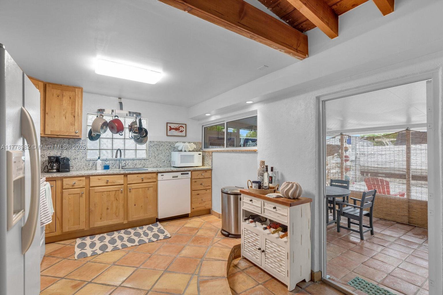 231 Anne Bonny Dr Property Photo 13