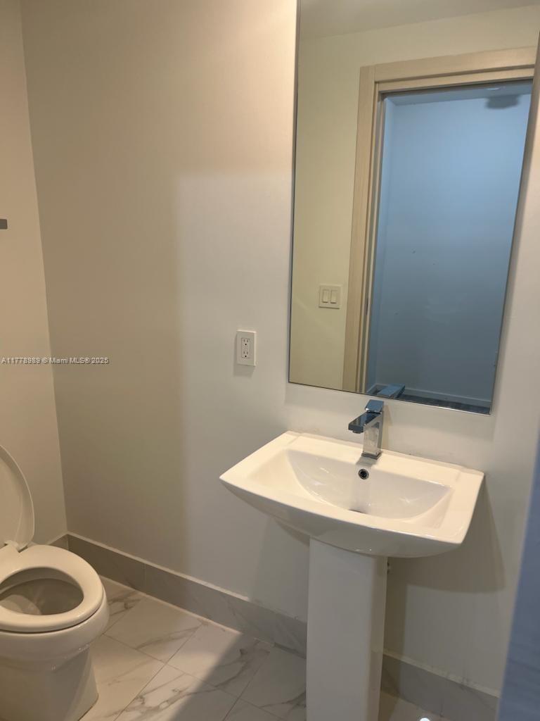 801 S Miami Ave 5108 Property Photo 7