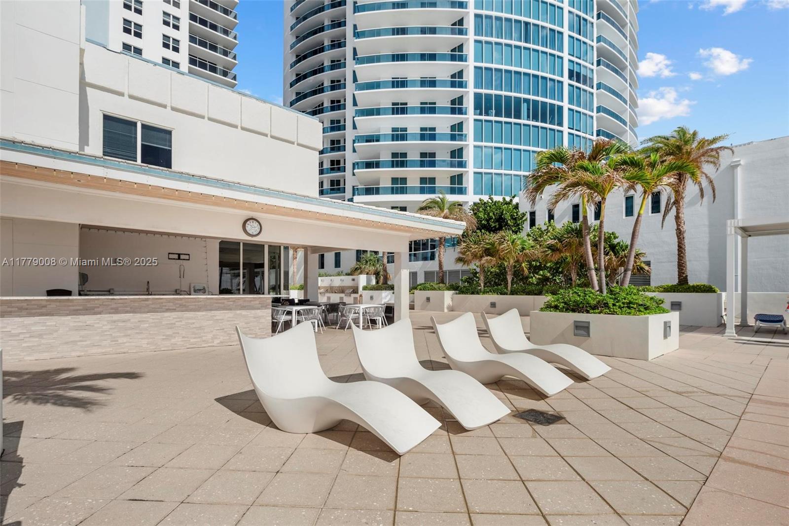 2751 S Ocean Dr 1504s Property Photo 15