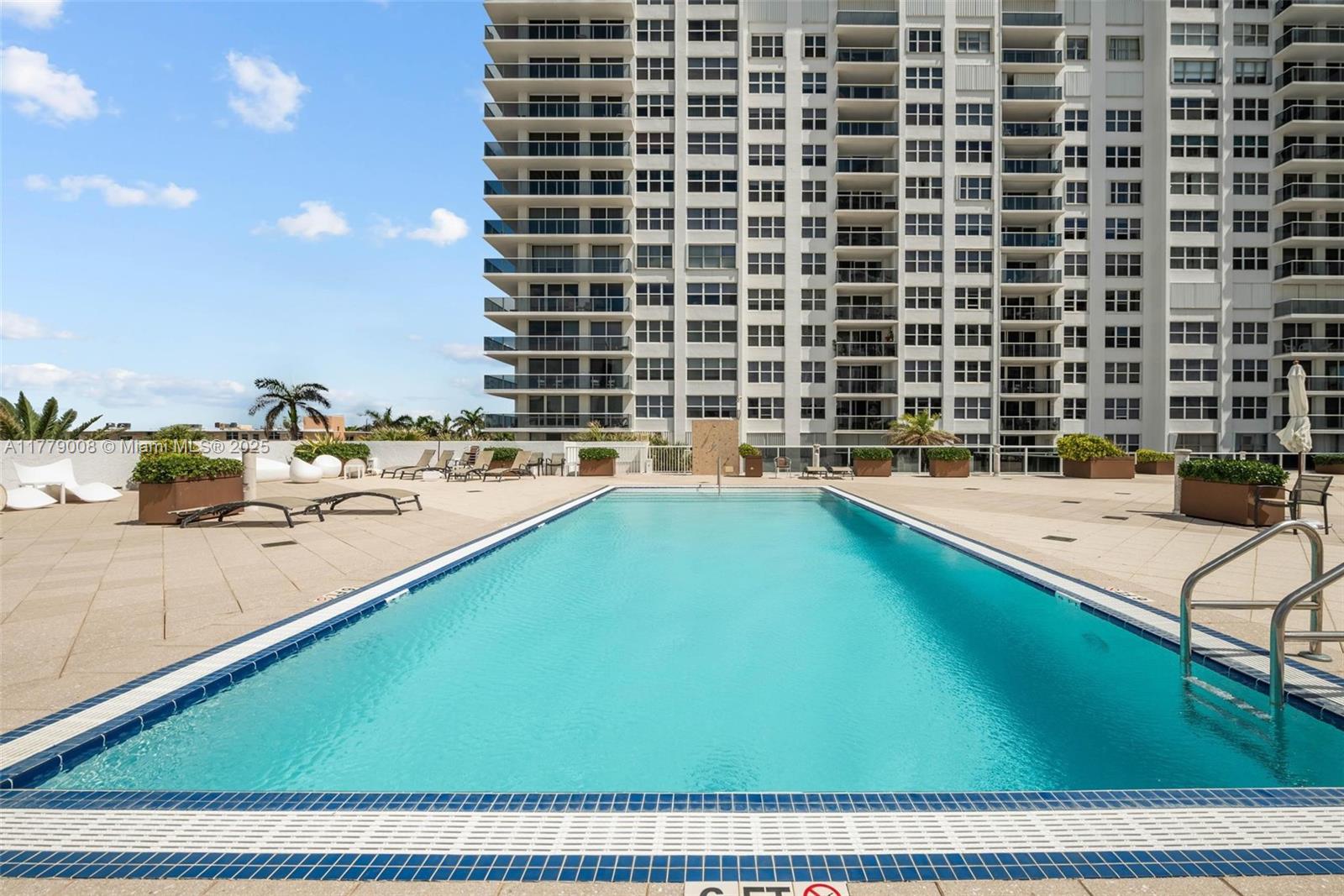 2751 S Ocean Dr 1504s Property Photo 20