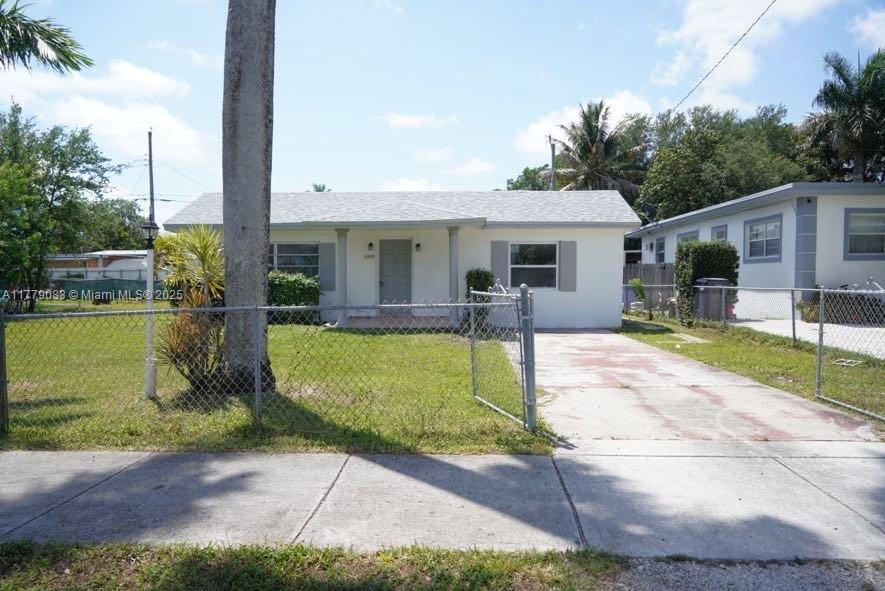 1310 Nw 102nd St Property Photo