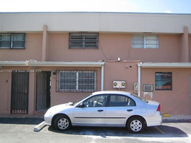 10881 Sw 6 St 10 Property Photo