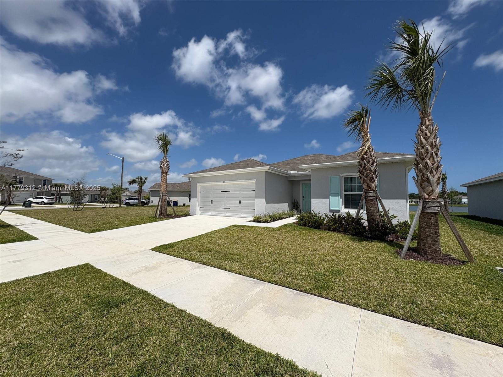 103 Pummelo Pl Property Photo